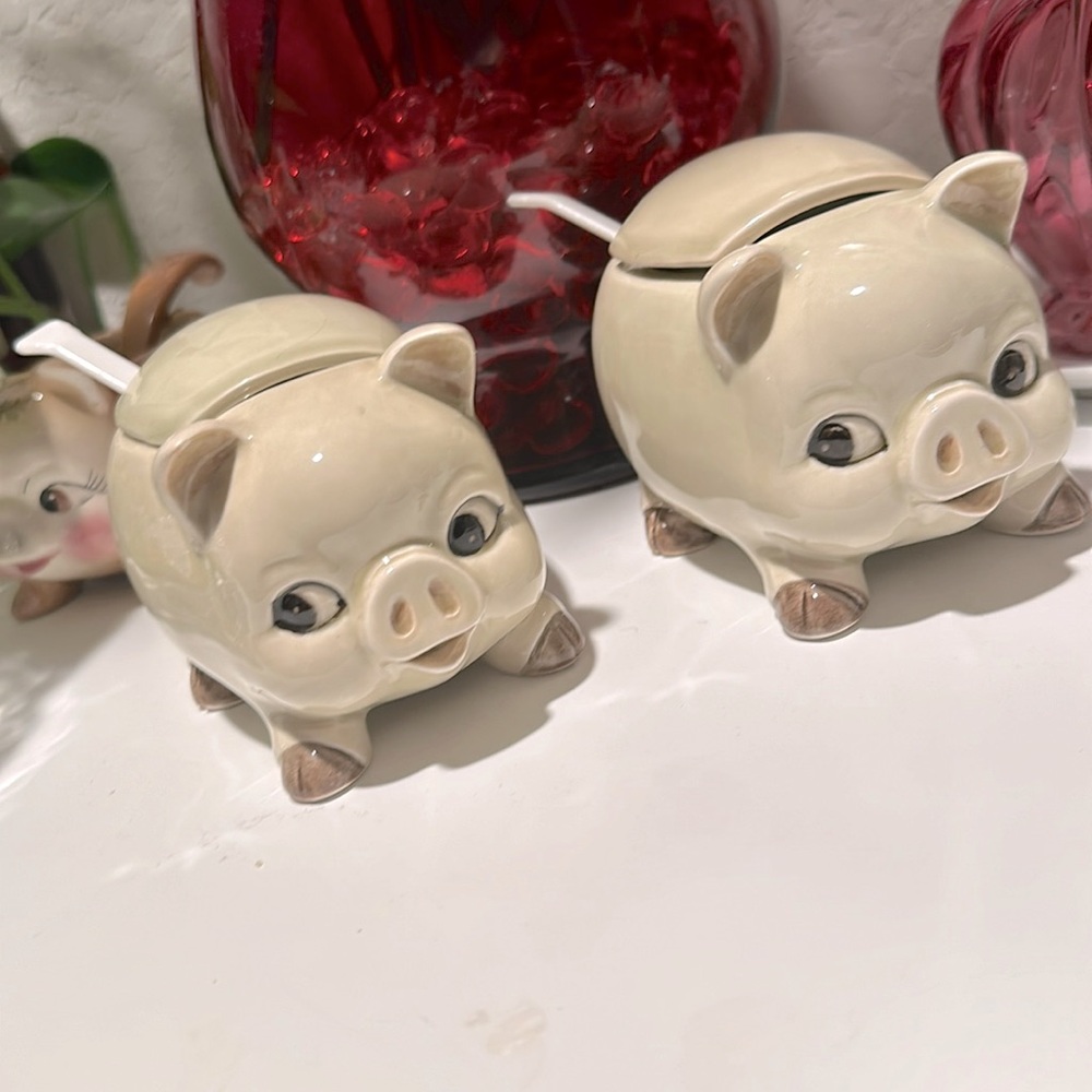 Two vintage ceramic.hand painted Otagiri 1979 Kitschy Piggy or condiment Bowl